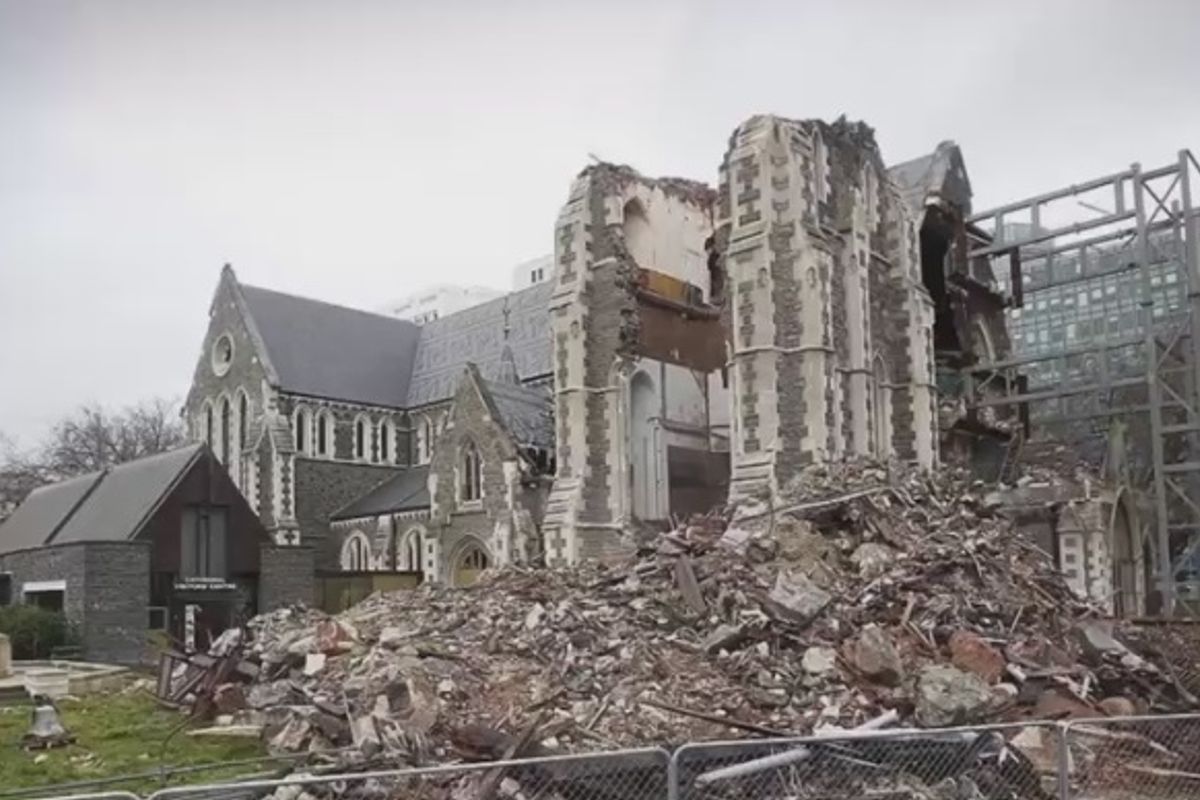 Fuerte terremoto de 7.8 golpea Nueva Zelanda WAPA.tv Noticias Videos