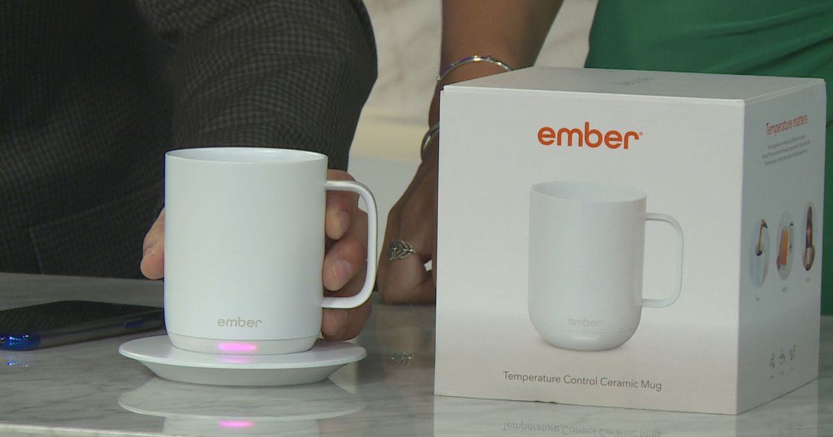 ¿Cómo mantener tu café caliente con esta taza tecnológica