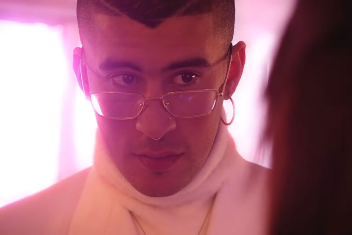 Bad Bunny Lanza El Video Musical De Si Estuviesemos Juntos Wapa Tv Noticias Videos