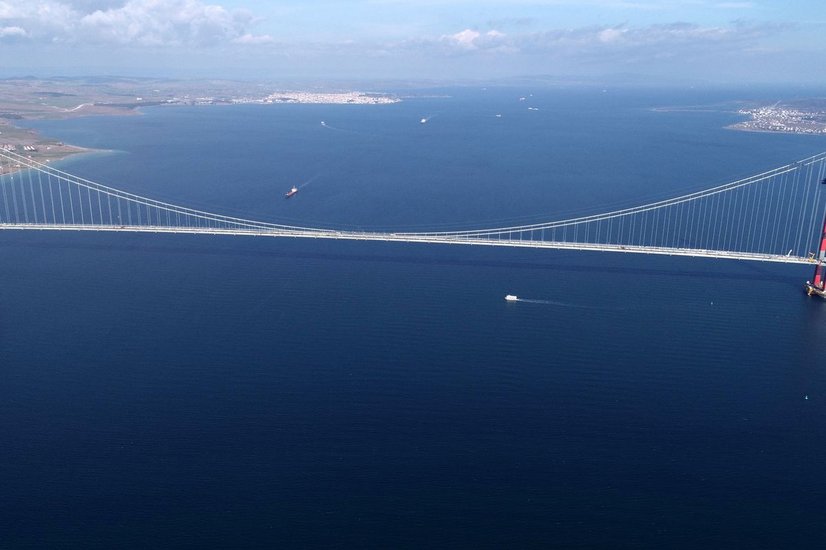 Turquía inaugura el puente colgante más largo del mundo - WAPA.tv -  Noticias - Videos